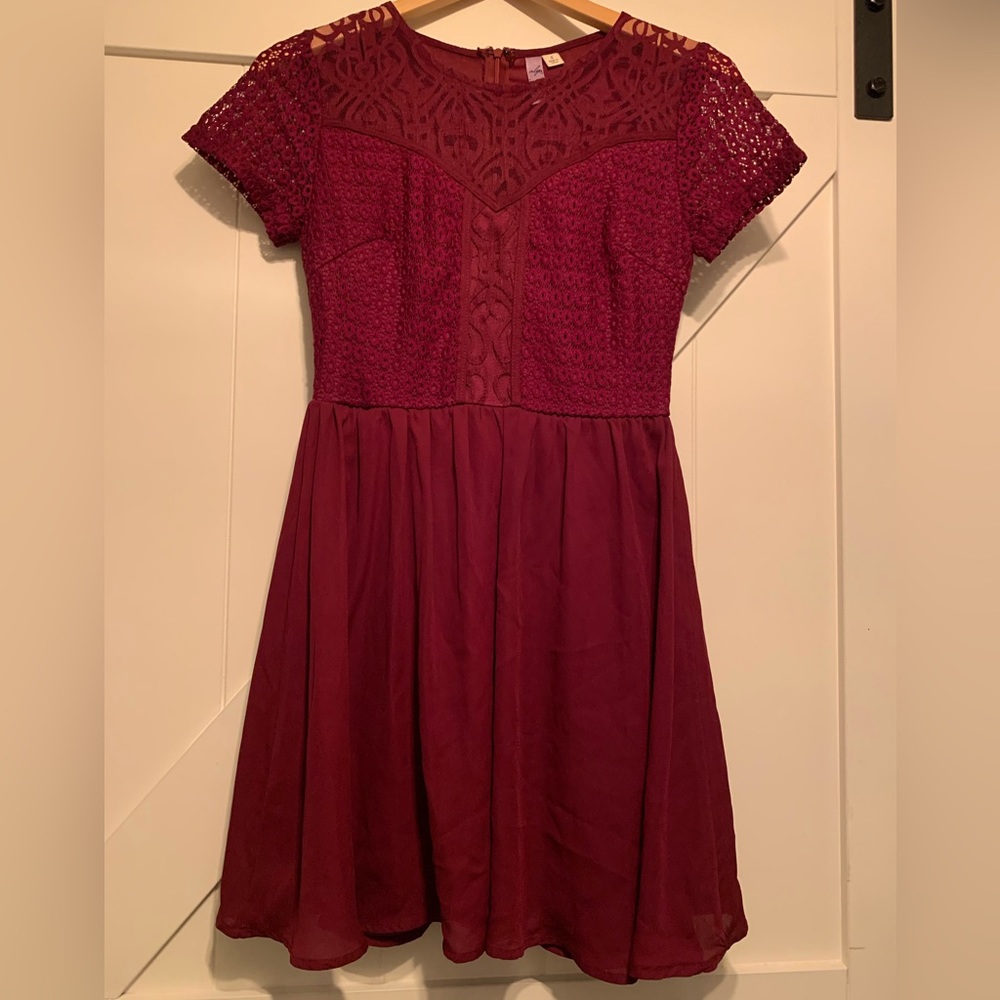 Alya deep red/burgundy short sleeved dress women’s size small